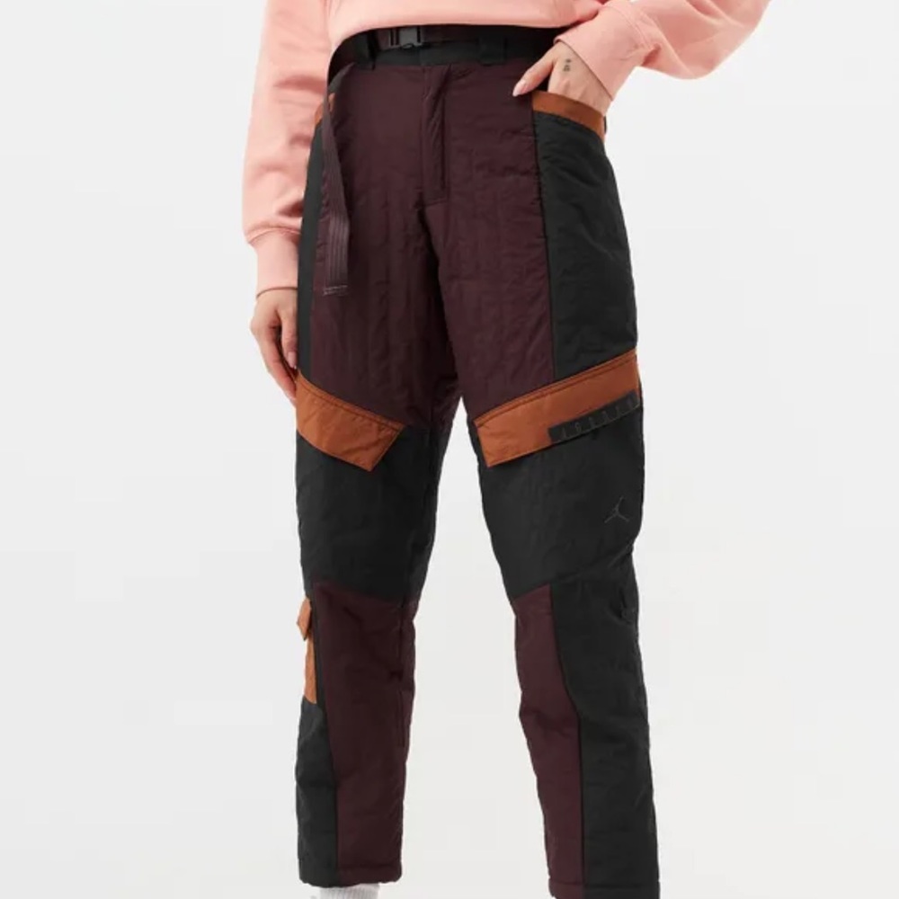Rare  JORDAN PUFFY PANTS NWT